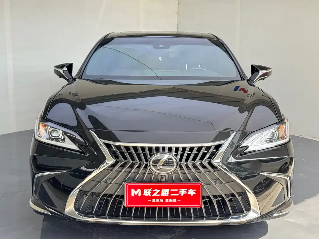 Lexus ES — миниатюра 2