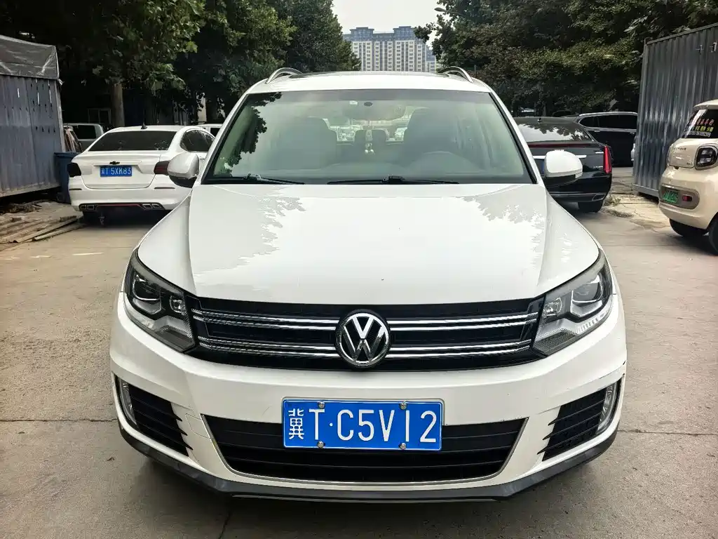 Volkswagen Tiguan — миниатюра 2