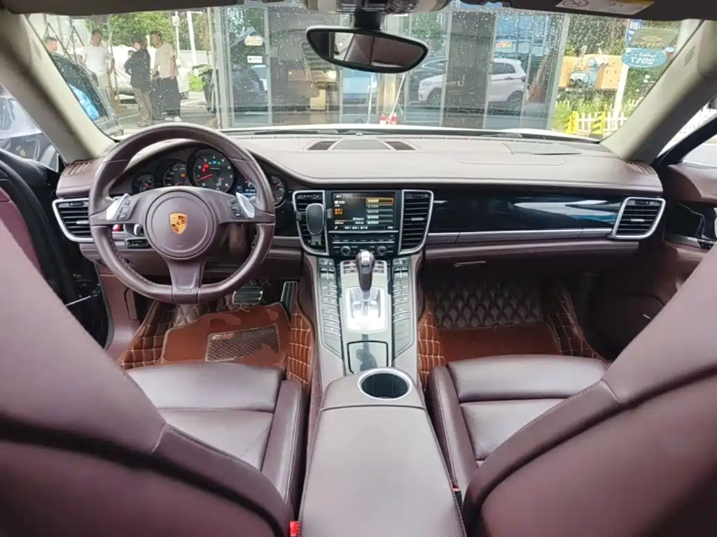 Porsche Panamera — миниатюра 10