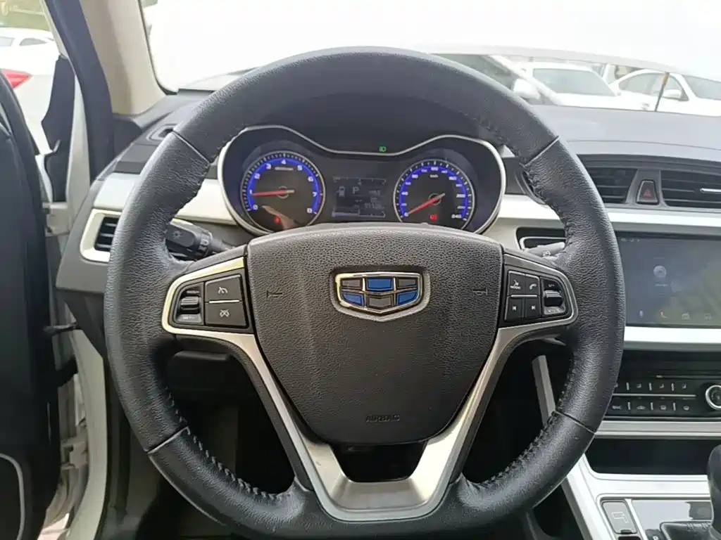 Geely Vision — миниатюра 11