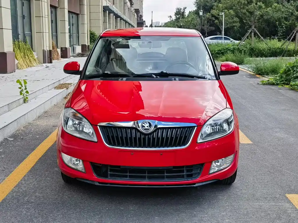 Skoda Fabia — миниатюра 2