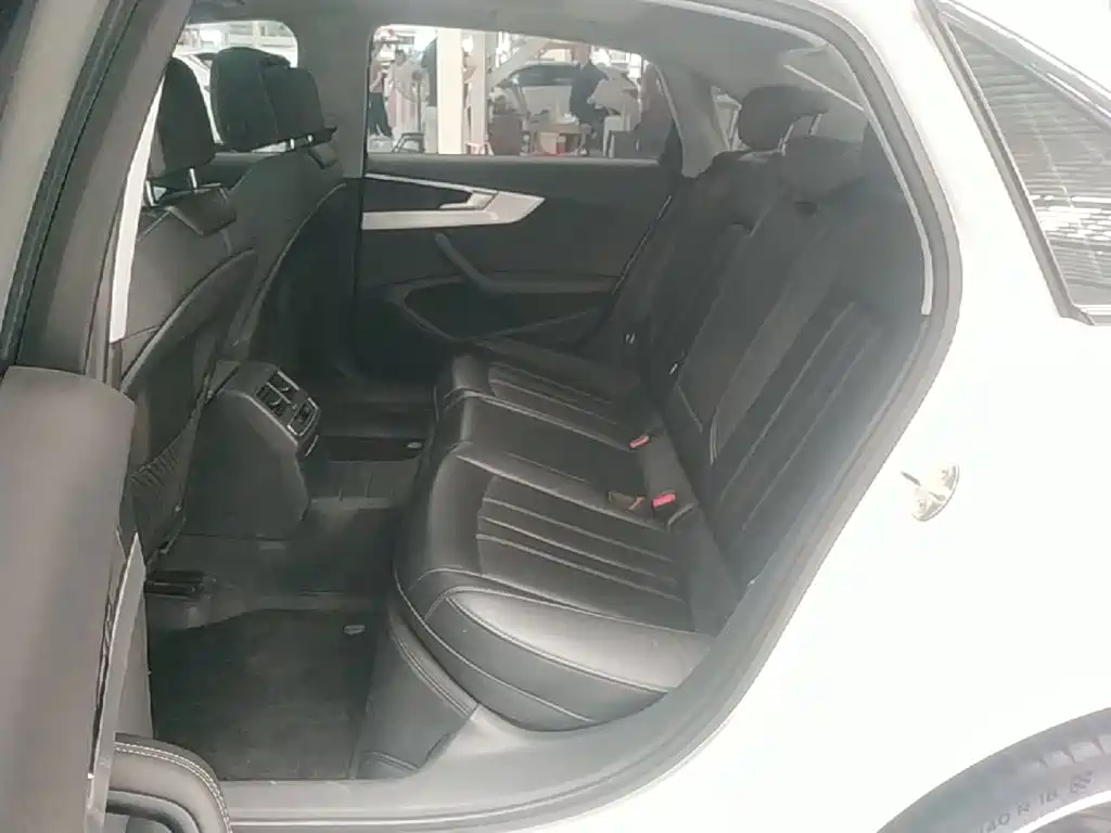 Audi A4L — миниатюра 17