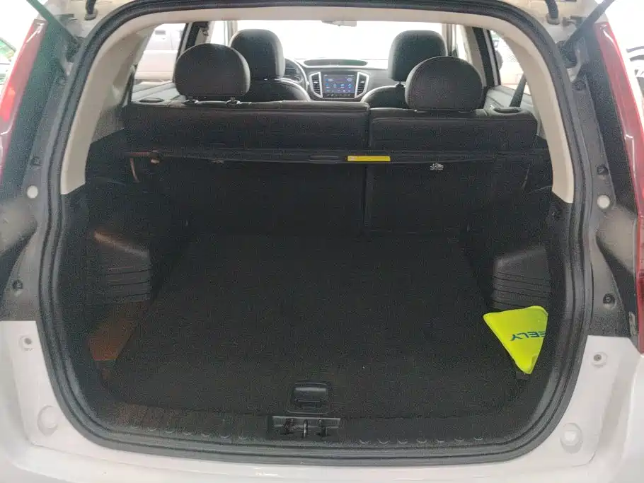 Geely Vision X6 — миниатюра 4
