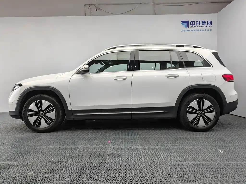 Mercedes-Benz EQB — миниатюра 7