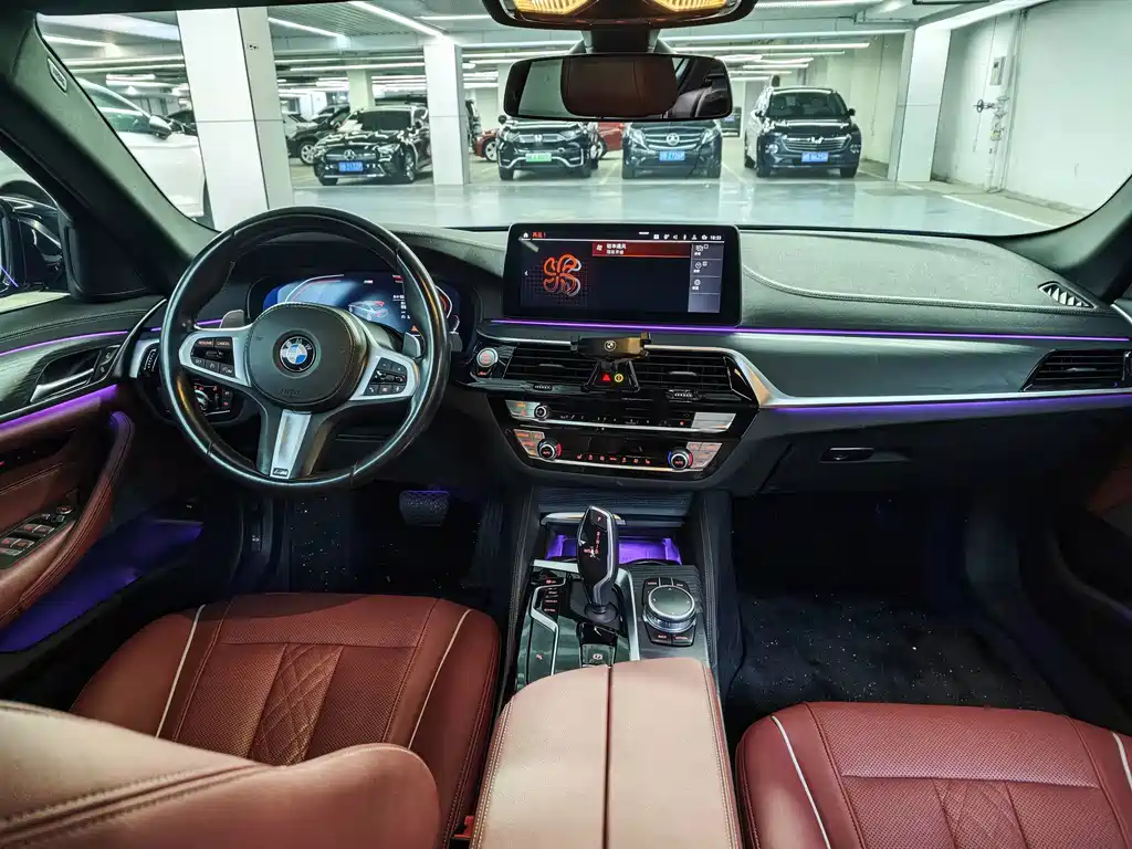 BMW 5 Series — миниатюра 6