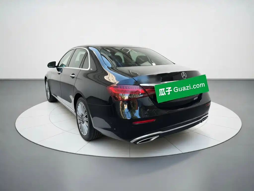 Mercedes-Benz E-Class — миниатюра 4