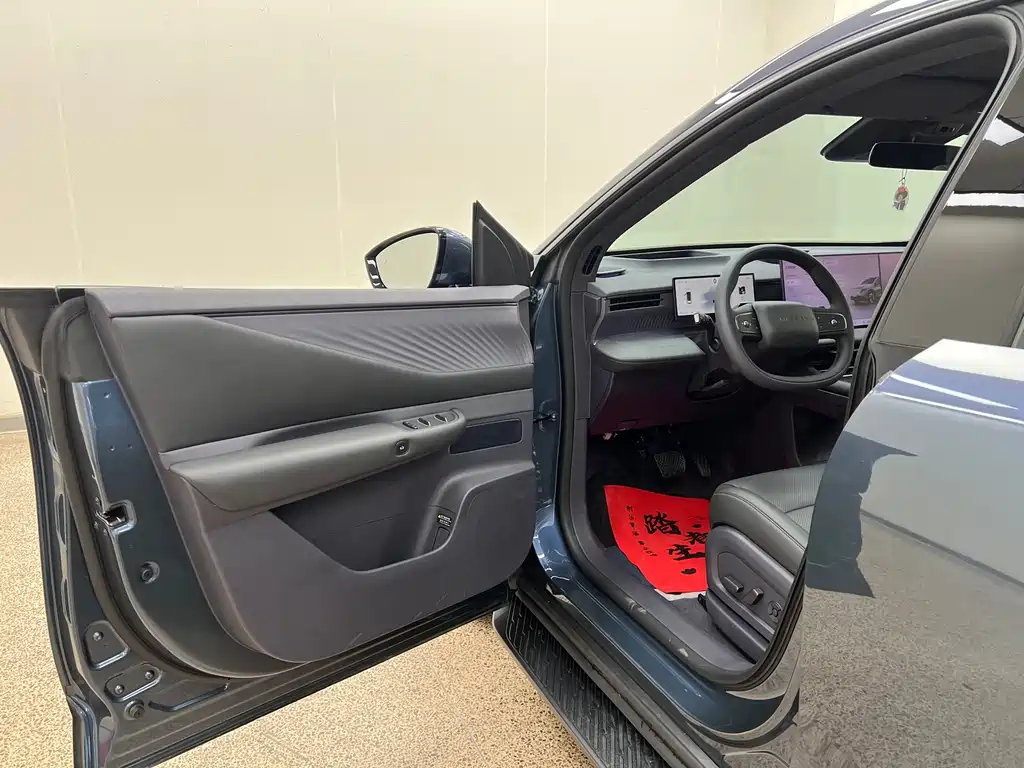 Nissan 日产NX8 — миниатюра 12
