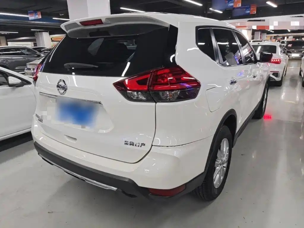 Nissan X-Trail — миниатюра 7