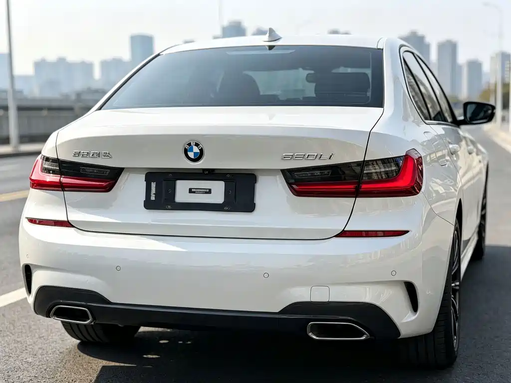 BMW 3 Series — миниатюра 11