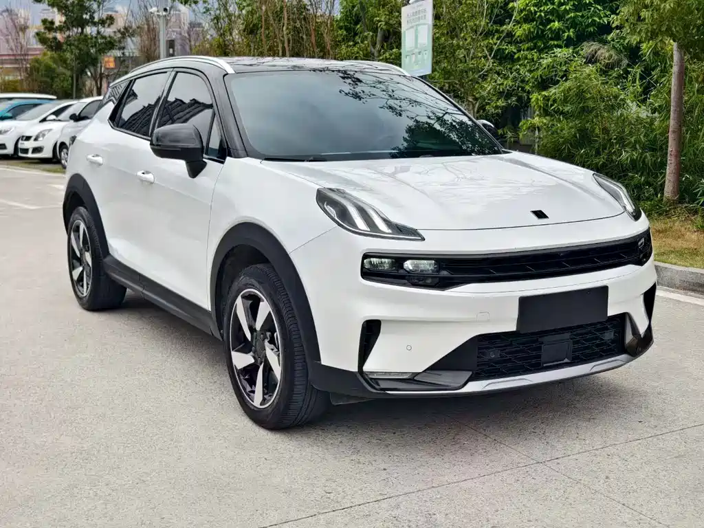 Lynk & Co 06 — миниатюра 3