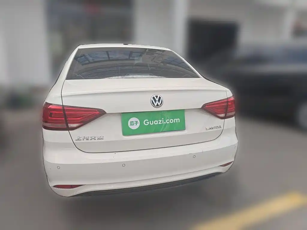 Volkswagen Lavida — миниатюра 3