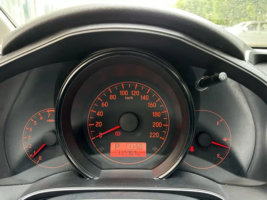 Honda Fit — миниатюра 10