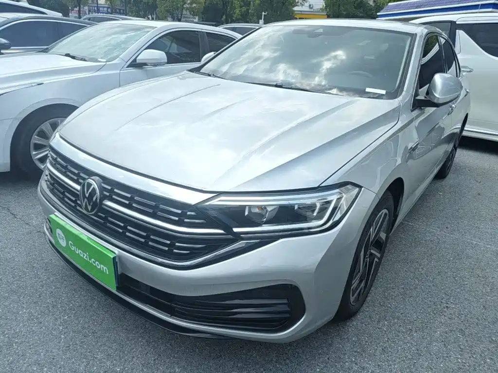 速腾 2023款 300TSI DSG超越版 2024