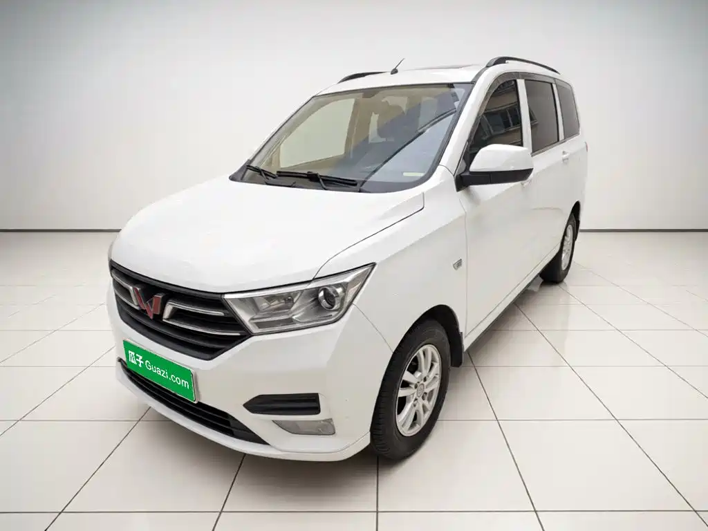 Wuling Hongguang — миниатюра 2