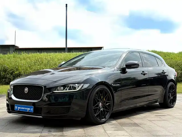 2019 Jaguar XE