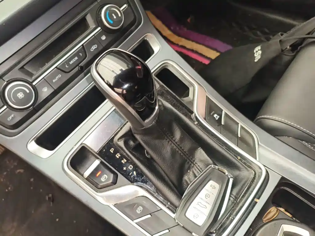 Geely Emgrand — миниатюра 14