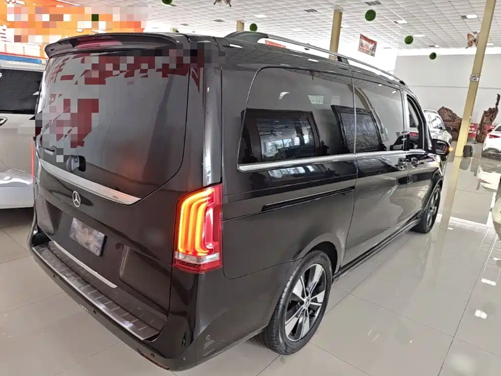 Mercedes-Benz V-Class — миниатюра 7