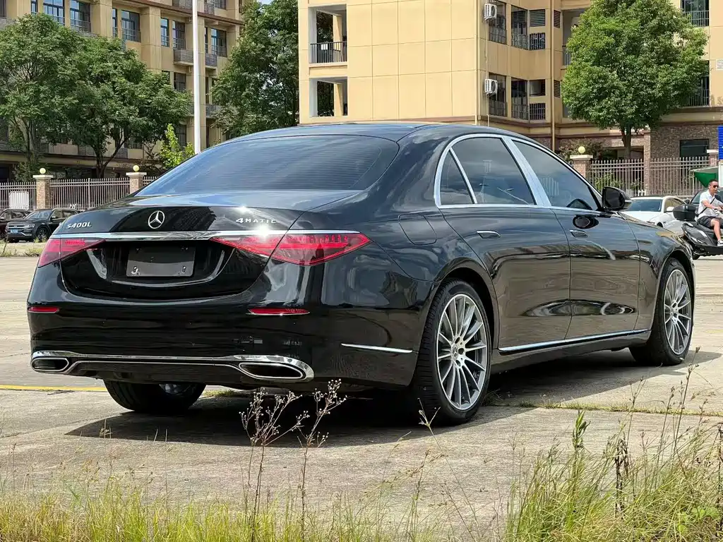 Mercedes-Benz S-Class — миниатюра 7