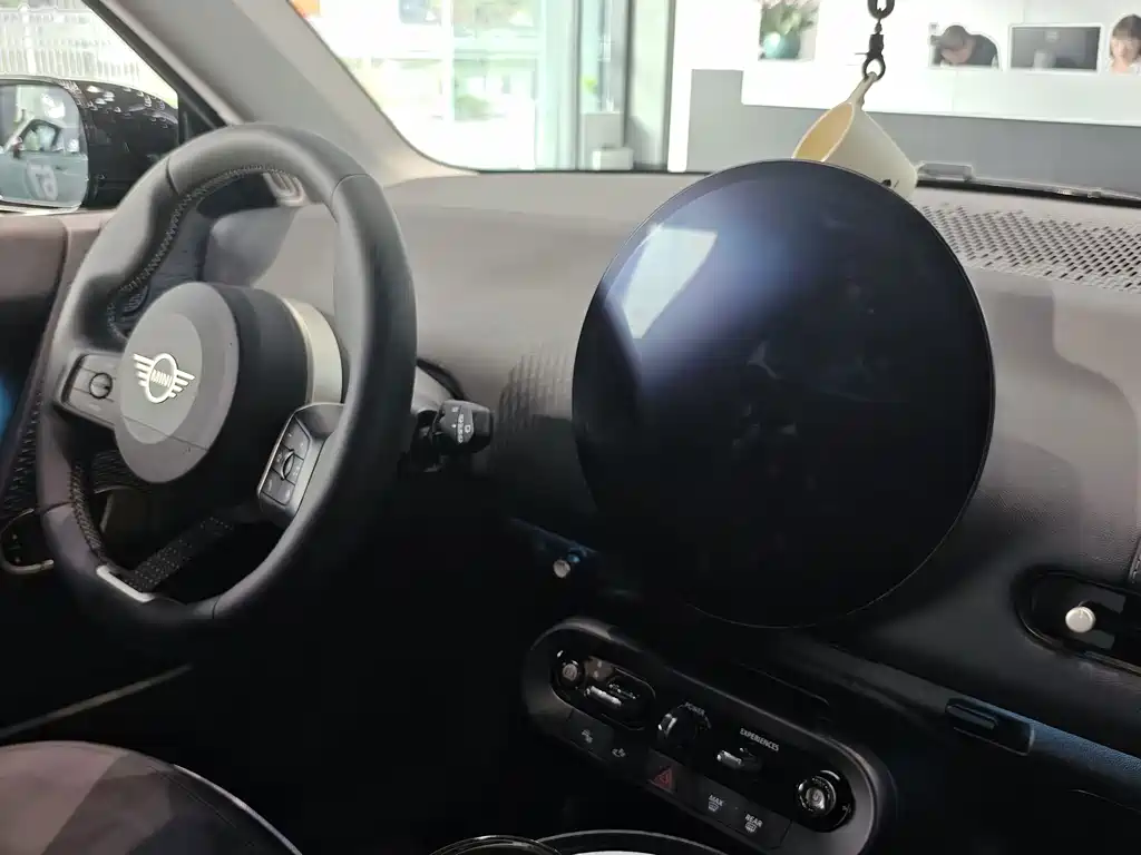MINI MINI COOPER EV — миниатюра 6