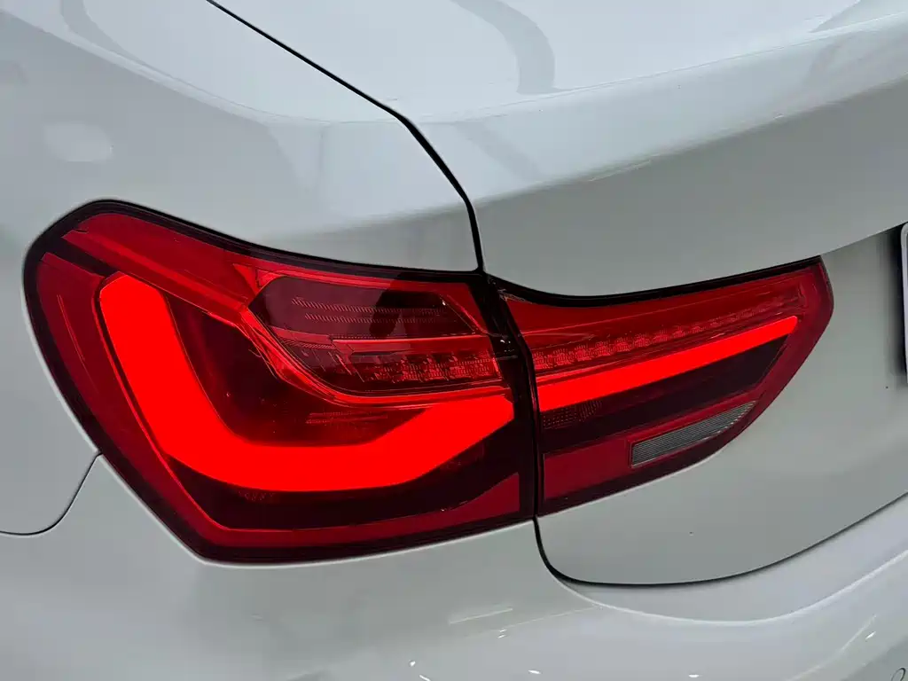 BMW 1 Series — миниатюра 11
