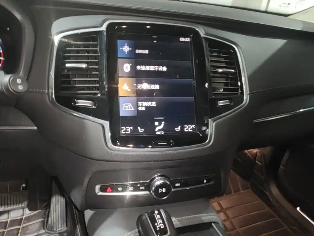 Volvo XC90 — миниатюра 13