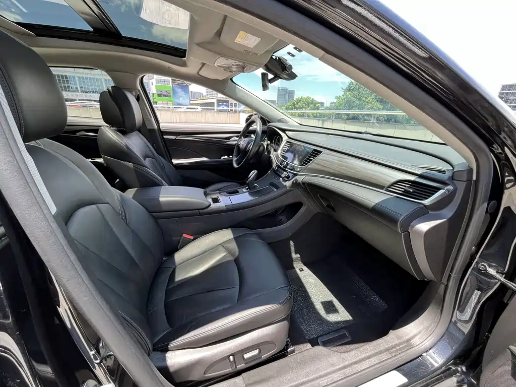 Buick LaCrosse 2021 652T Luxury