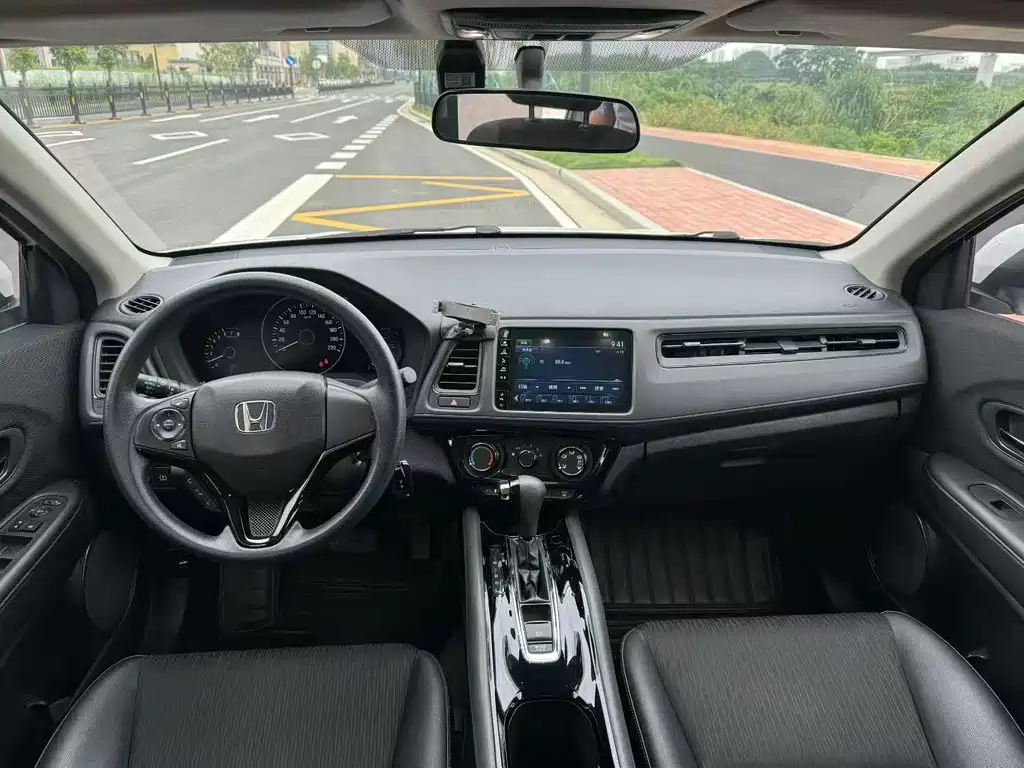 Honda Vezel 2022 1.5L CVT