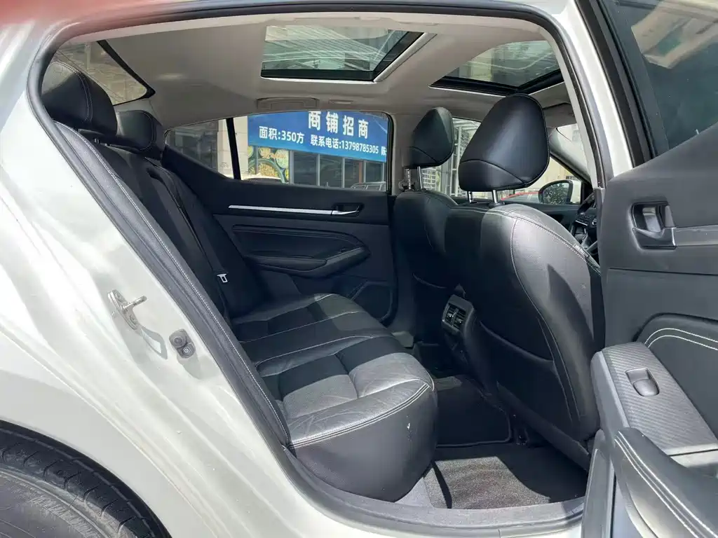 Nissan Teana — миниатюра 10