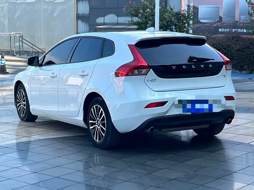 Volvo V40 — миниатюра 4