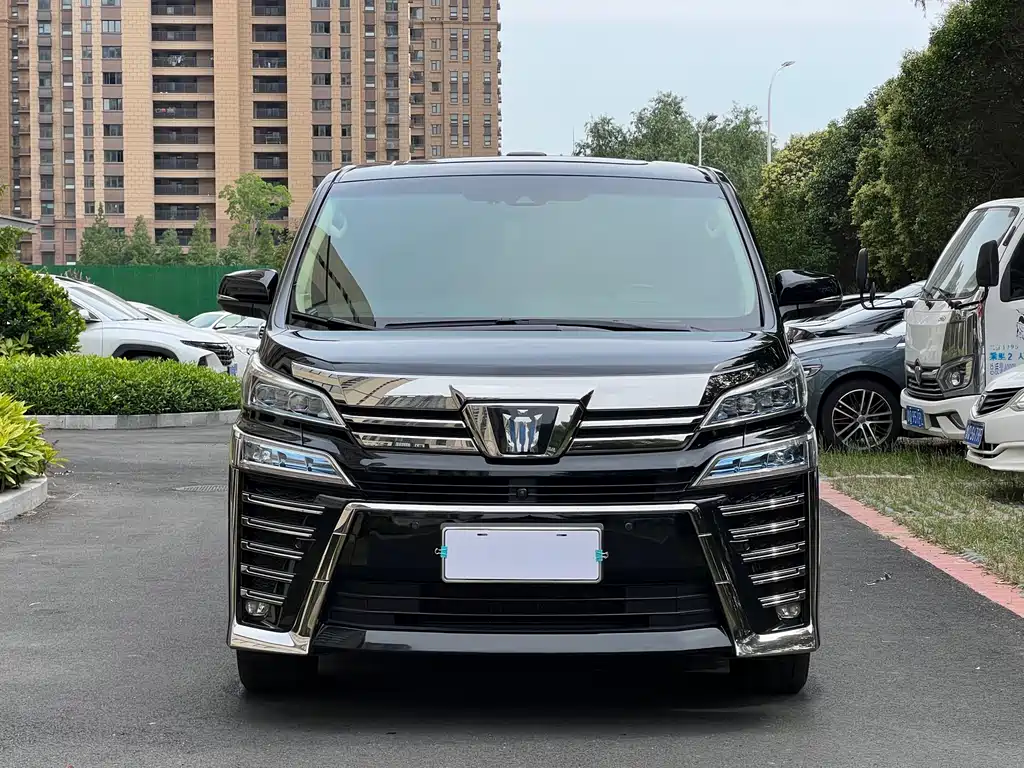 Toyota Vellfire 2023 2.5L HV
