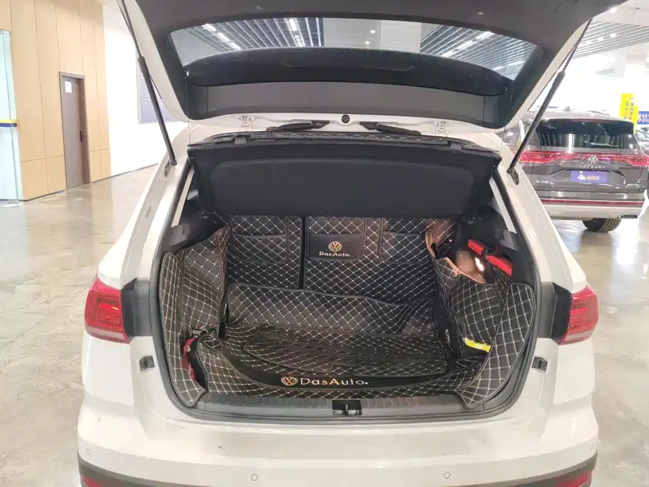 Volkswagen Tharu — миниатюра 4