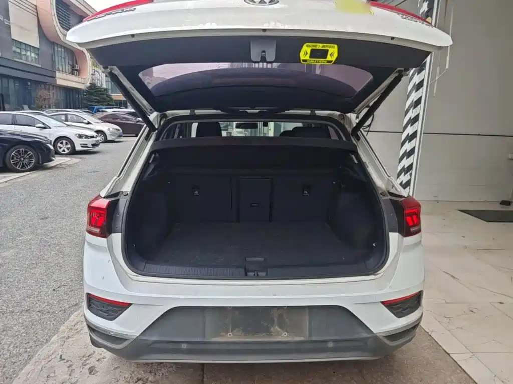 Volkswagen T-Roc — миниатюра 19