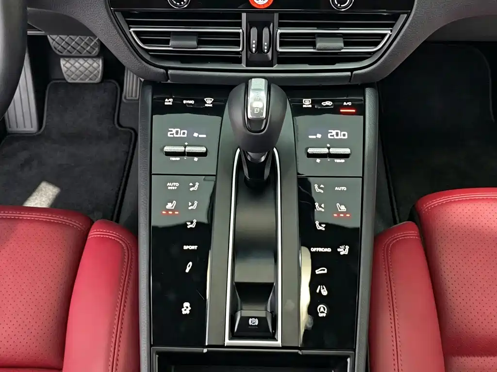 Porsche Macan — миниатюра 11
