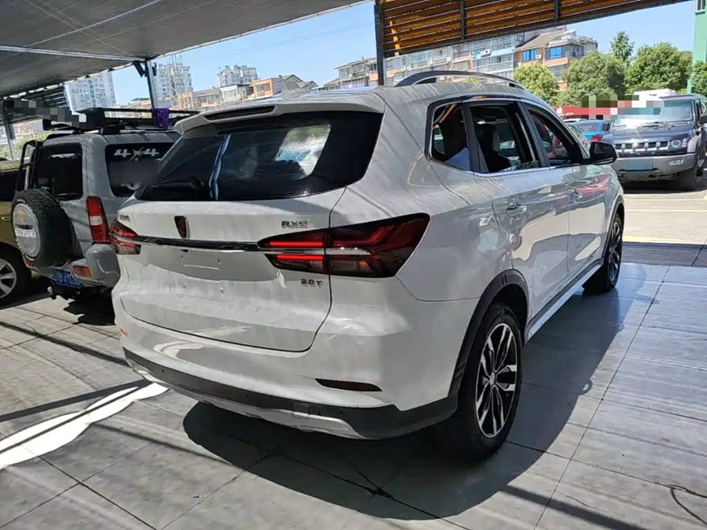 Roewe RX5 — миниатюра 7