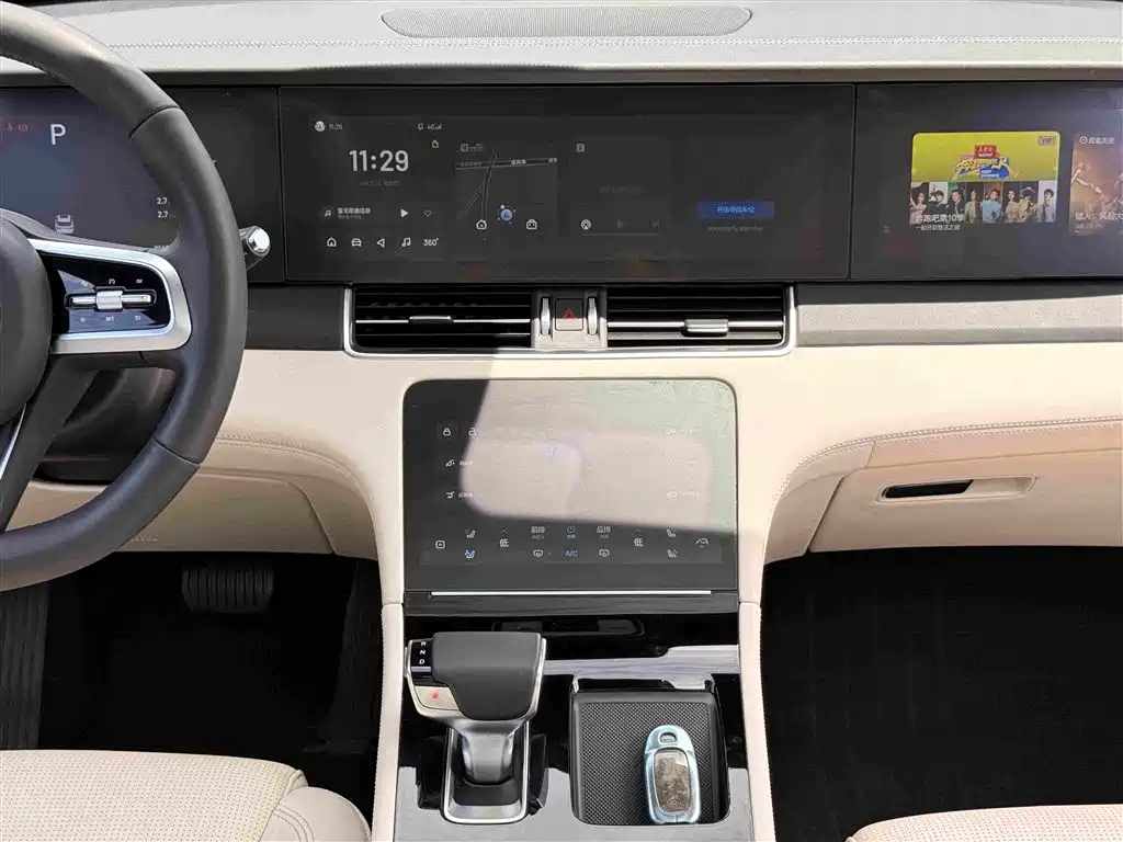 Li Auto ONE 2021 6 мест