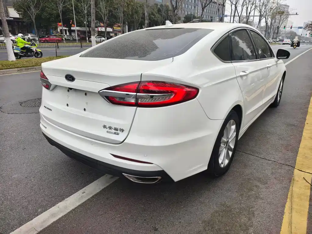 Ford Mondeo 2020 EcoBoost 180 Luxury