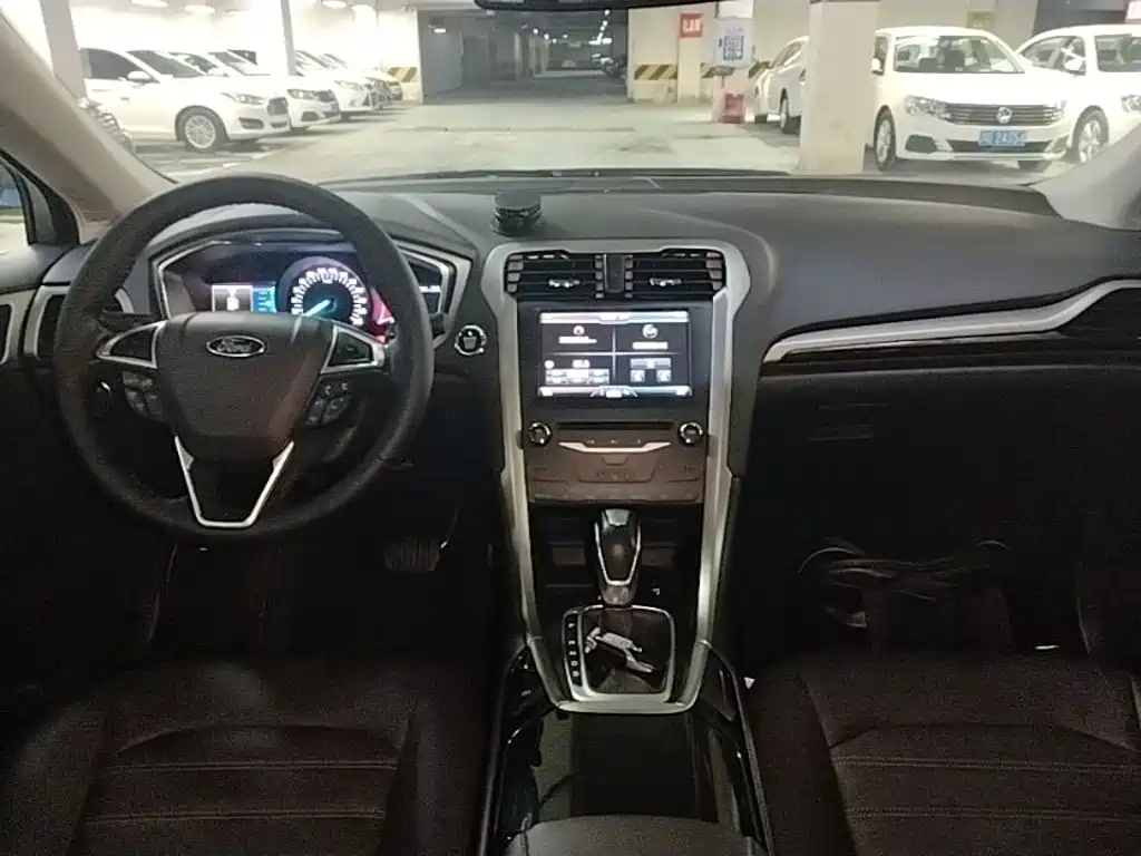 Ford Mondeo — миниатюра 10