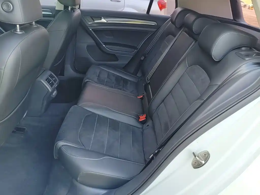 Volkswagen Golf — миниатюра 17