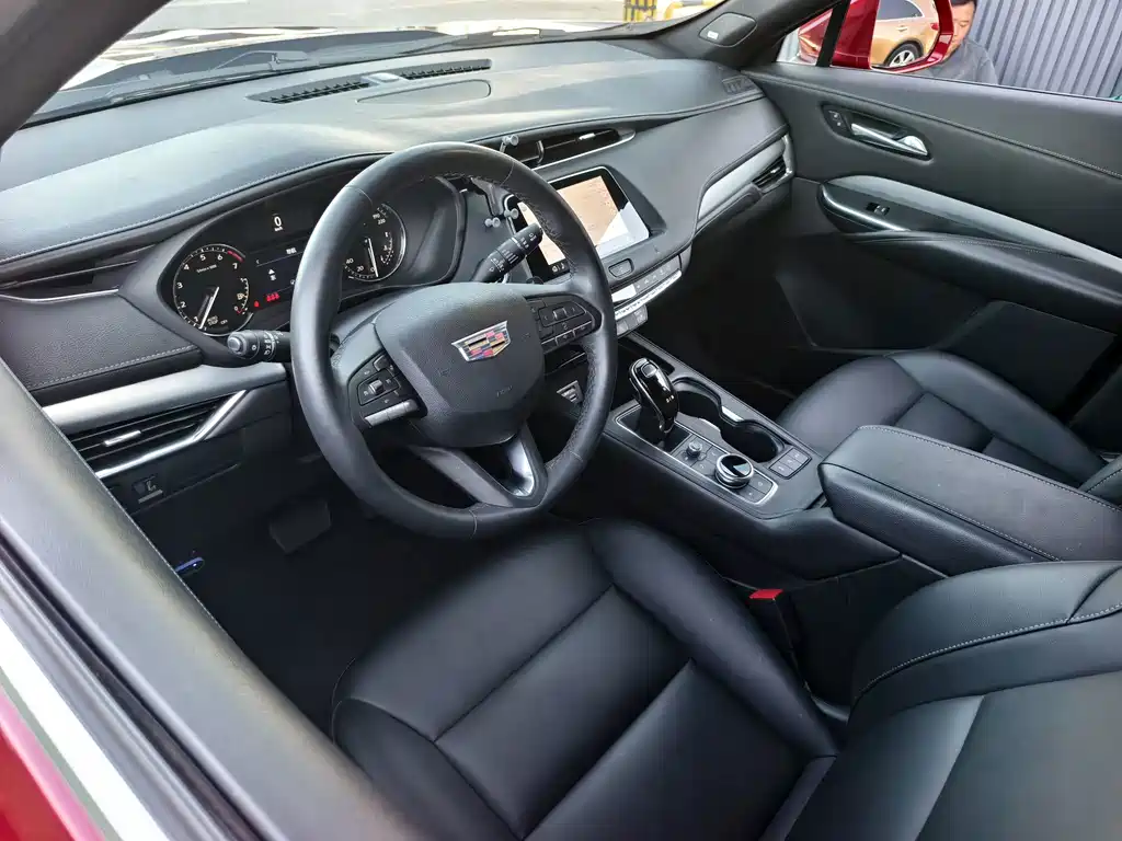 Cadillac XT4 — миниатюра 10