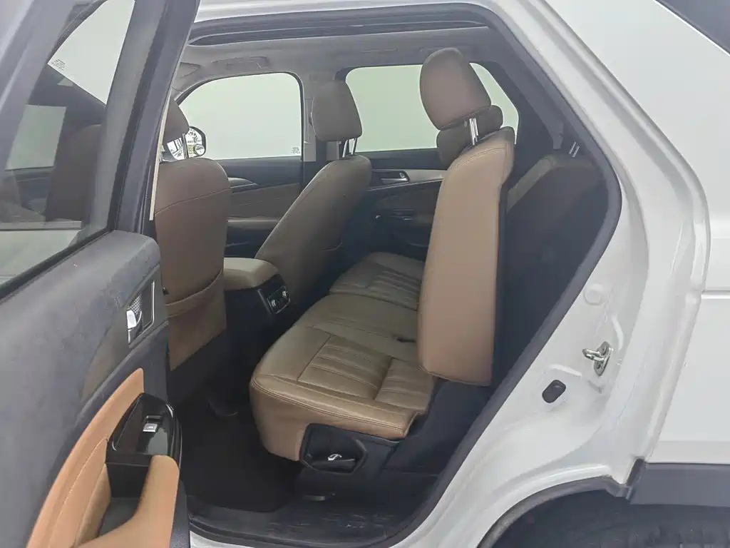 Changan CS95 — миниатюра 15