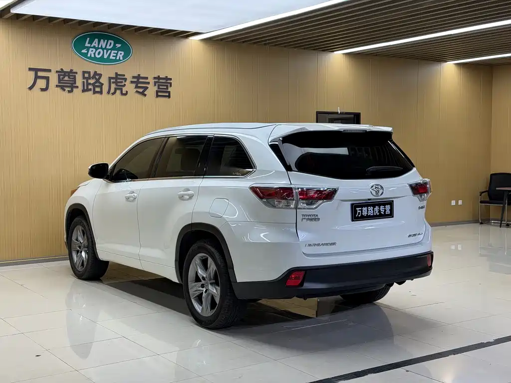 Toyota Highlander — миниатюра 17