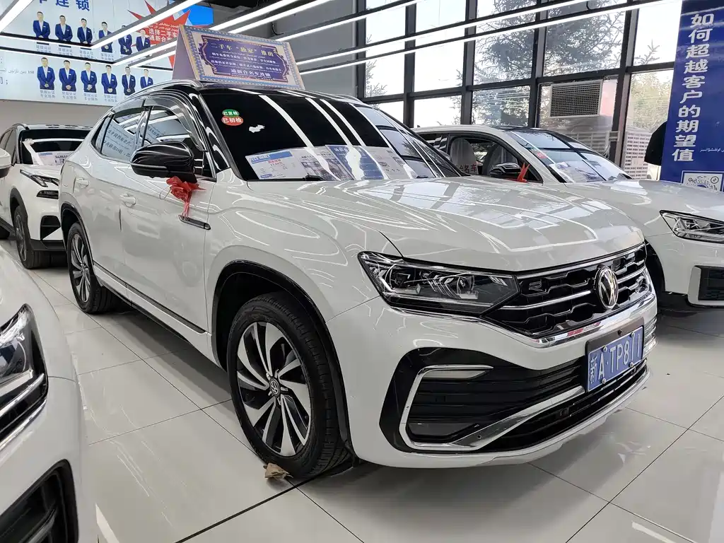 Volkswagen Tayron X 380TSI 4WD Dynamic Engine Connected Edition, фото 3