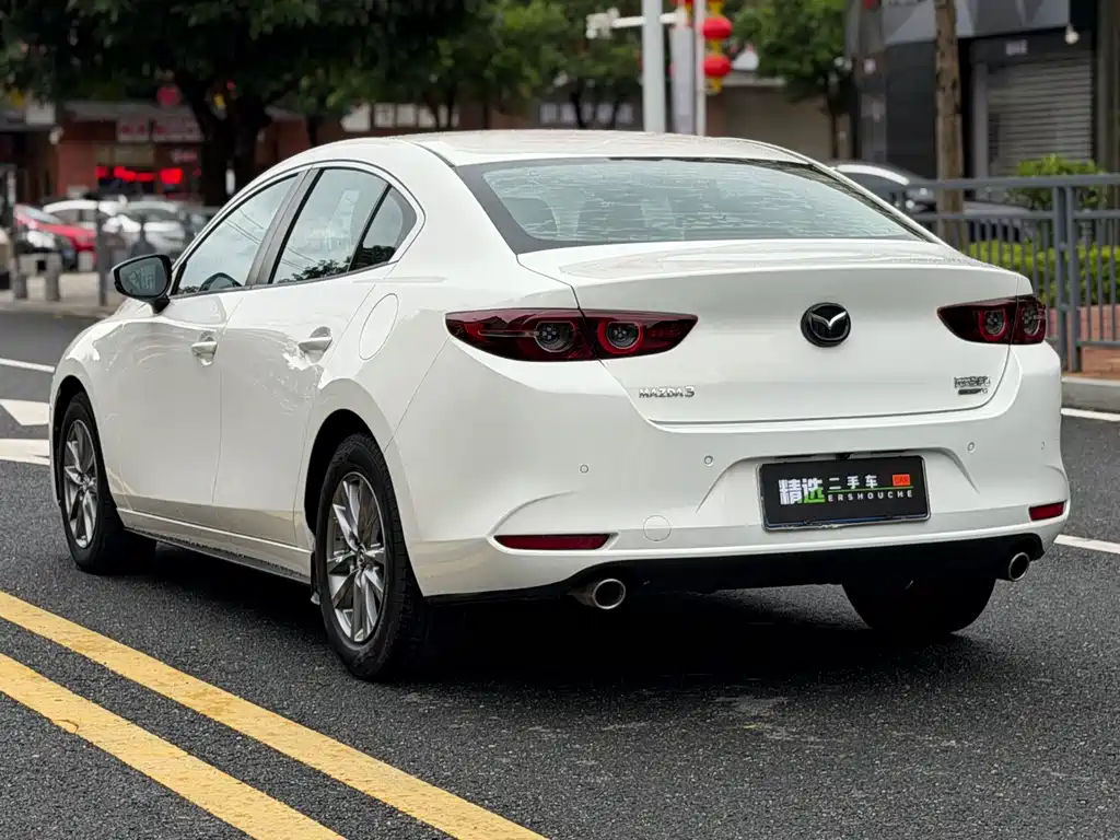 Mazda 3 Axela — миниатюра 13