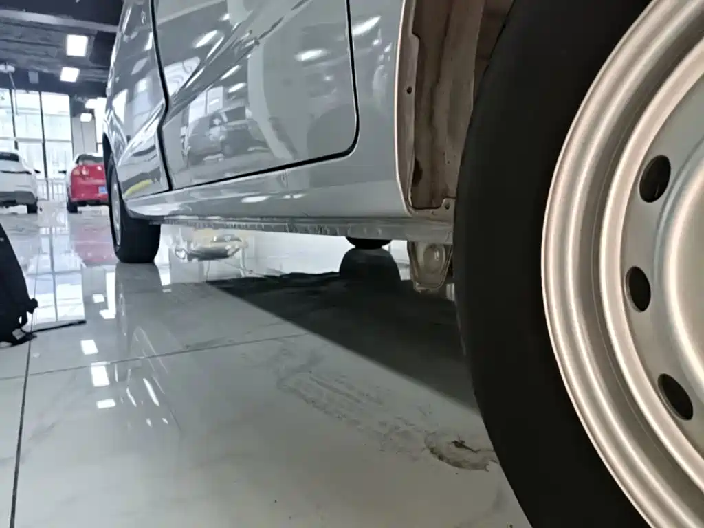 Wuling Hongguang V — миниатюра 22