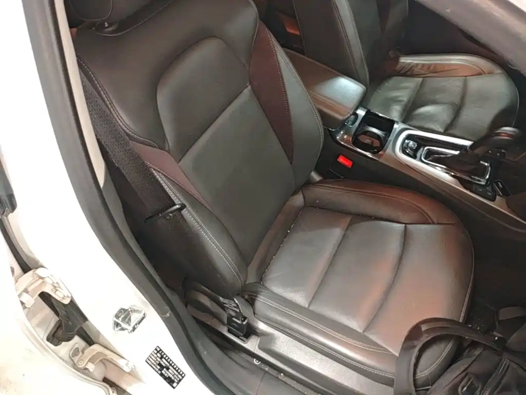 Chevrolet Malibu — миниатюра 25