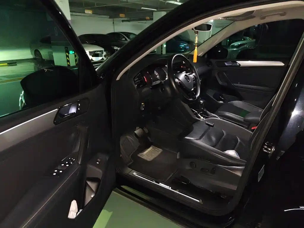 Volkswagen Tiguan L — миниатюра 17