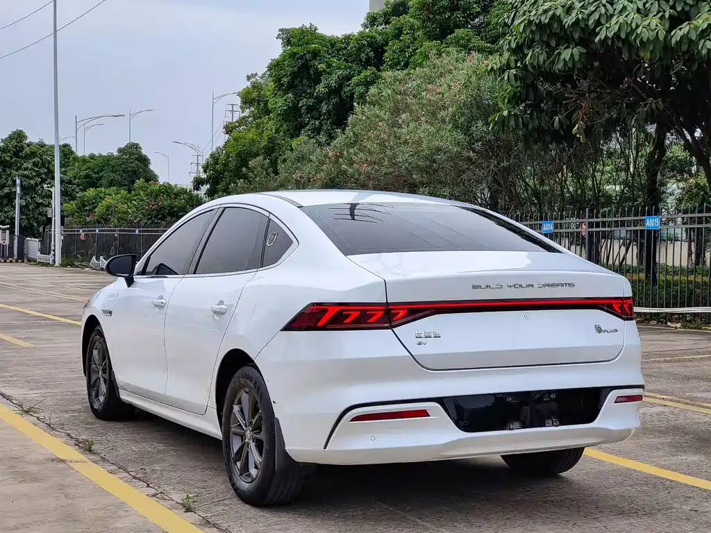 BYD Qin Plus PLUS 2021 EV 420KM
