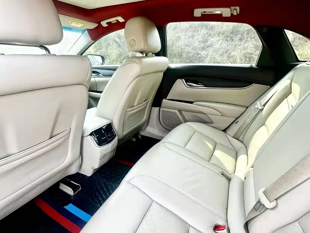 Cadillac XTS — миниатюра 5