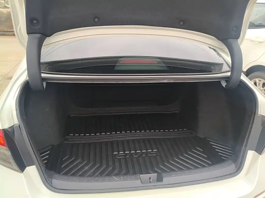 Honda Civic — миниатюра 19