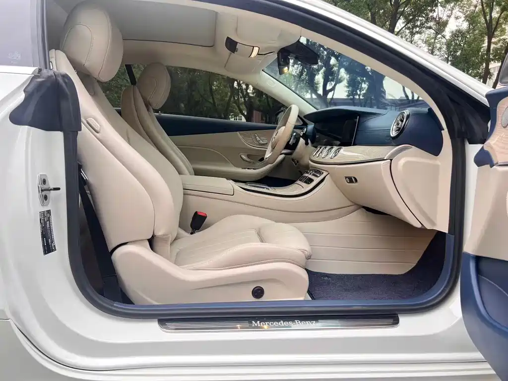 Mercedes-Benz E-Class (Import) — миниатюра 20